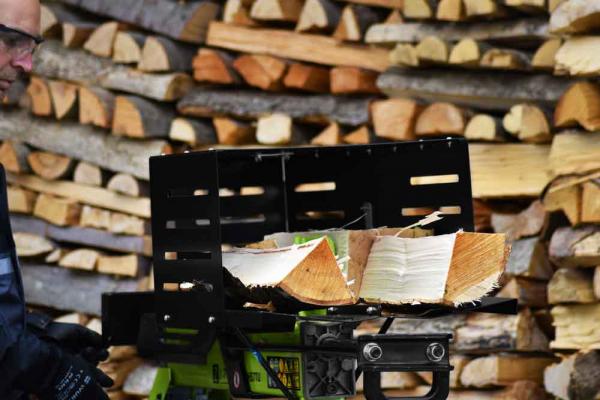 Zipper Holzspalter inkl Untergestell ZI-HS7TU